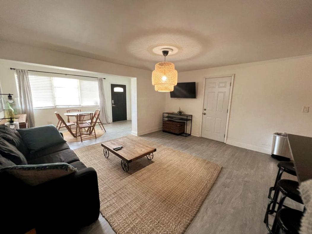 Designed Private Suites In Miami Room photo