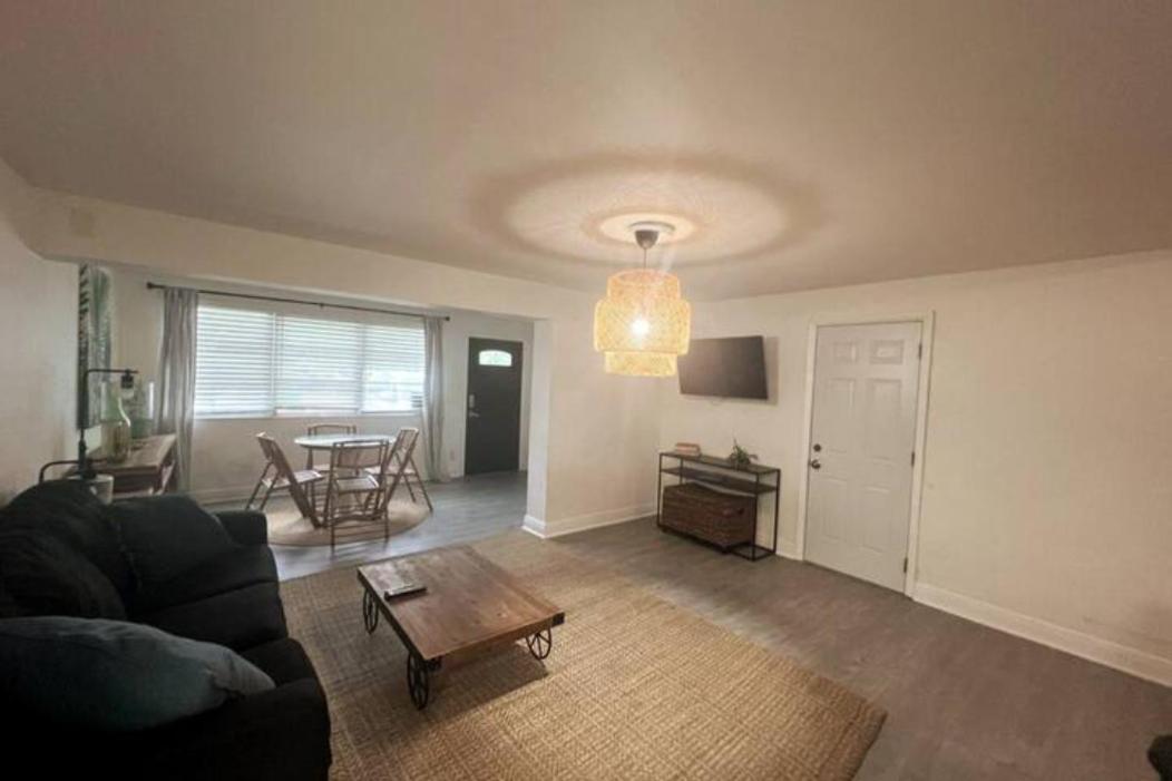 Designed Private Suites In Miami Room photo